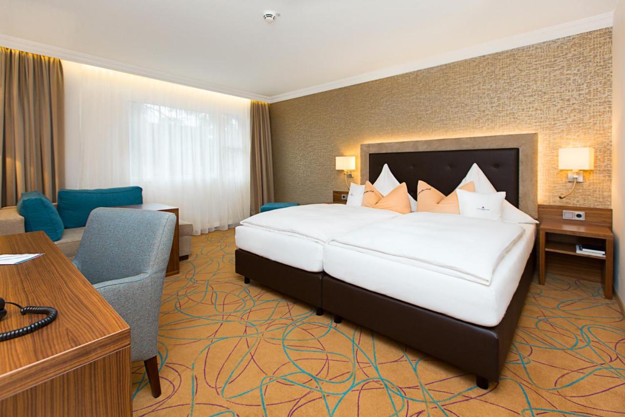 ויינגרטן Akzent Hotel Restaurant Altdorfer Hof מראה חיצוני תמונה