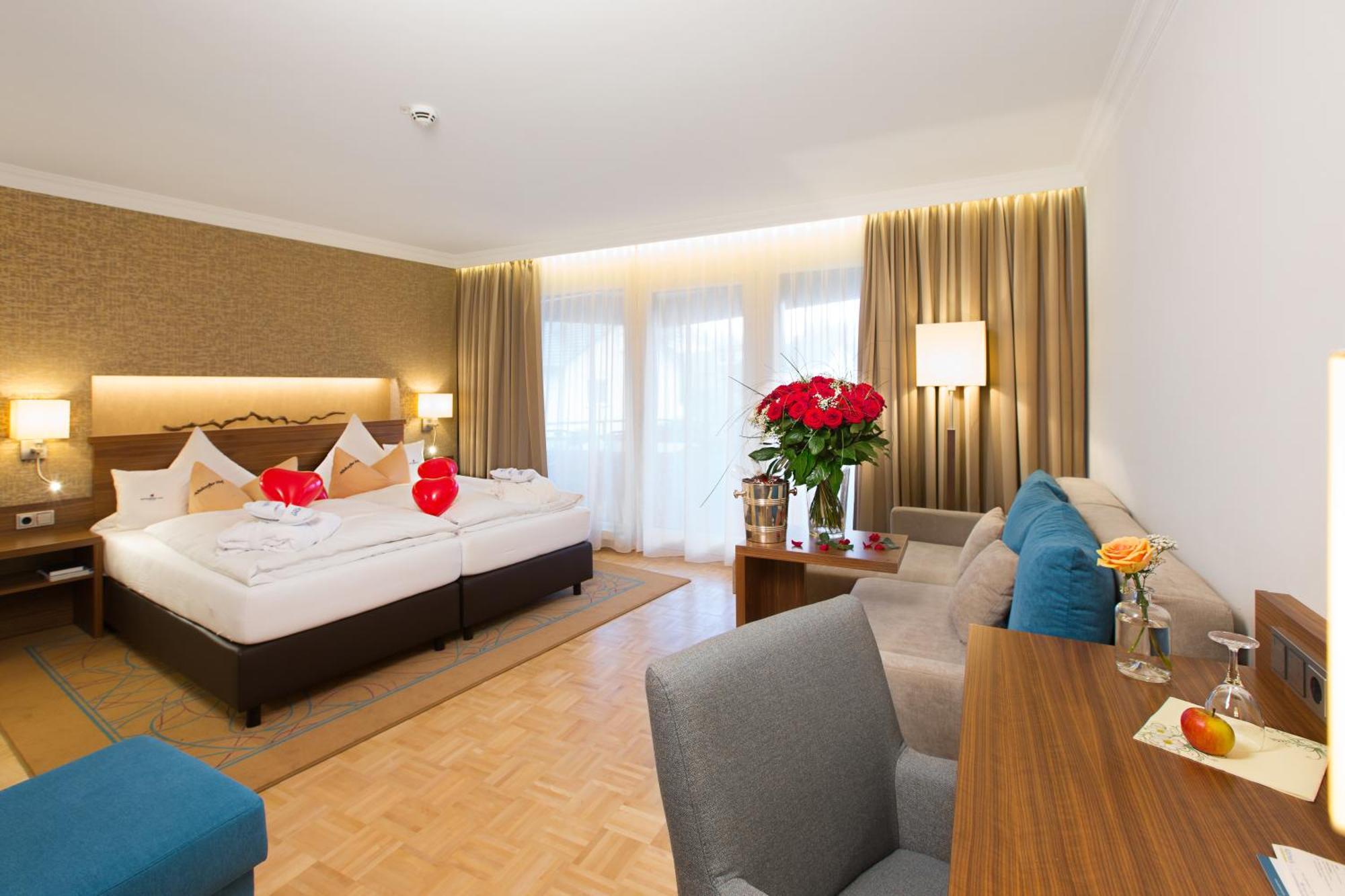 ויינגרטן Akzent Hotel Restaurant Altdorfer Hof מראה חיצוני תמונה