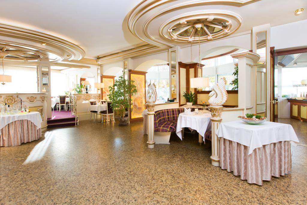 ויינגרטן Akzent Hotel Restaurant Altdorfer Hof מראה חיצוני תמונה