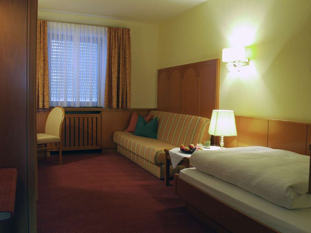ויינגרטן Akzent Hotel Restaurant Altdorfer Hof חדר תמונה