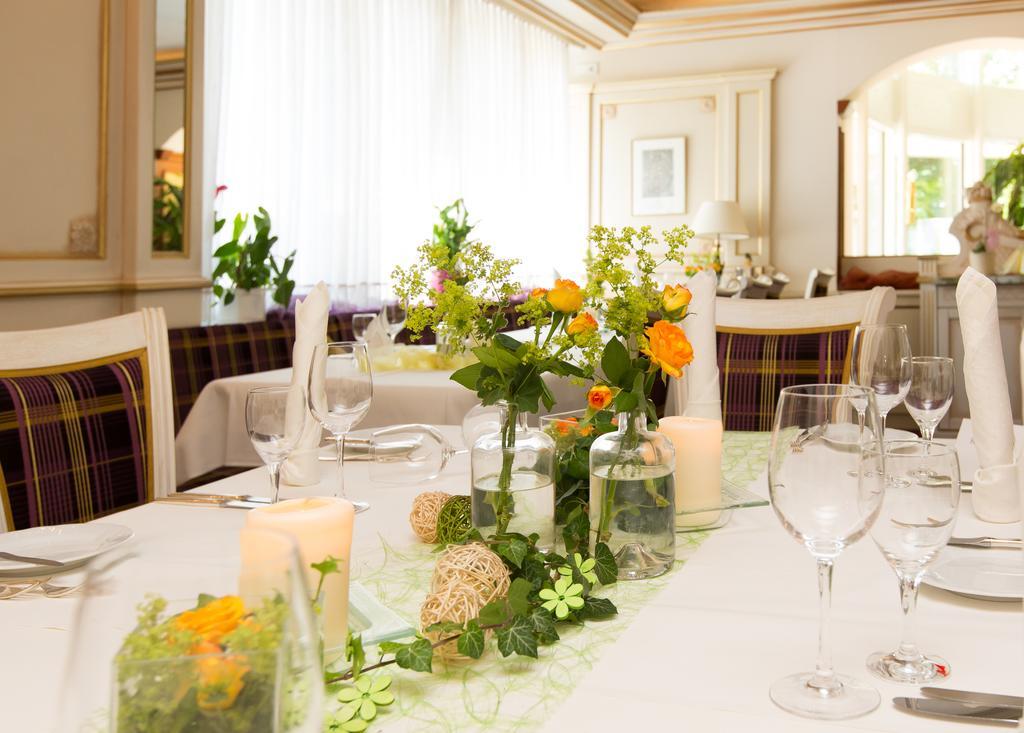 ויינגרטן Akzent Hotel Restaurant Altdorfer Hof מראה חיצוני תמונה