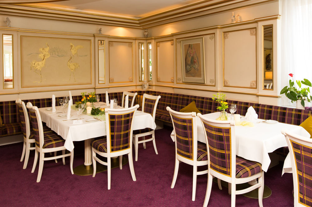 ויינגרטן Akzent Hotel Restaurant Altdorfer Hof מראה חיצוני תמונה