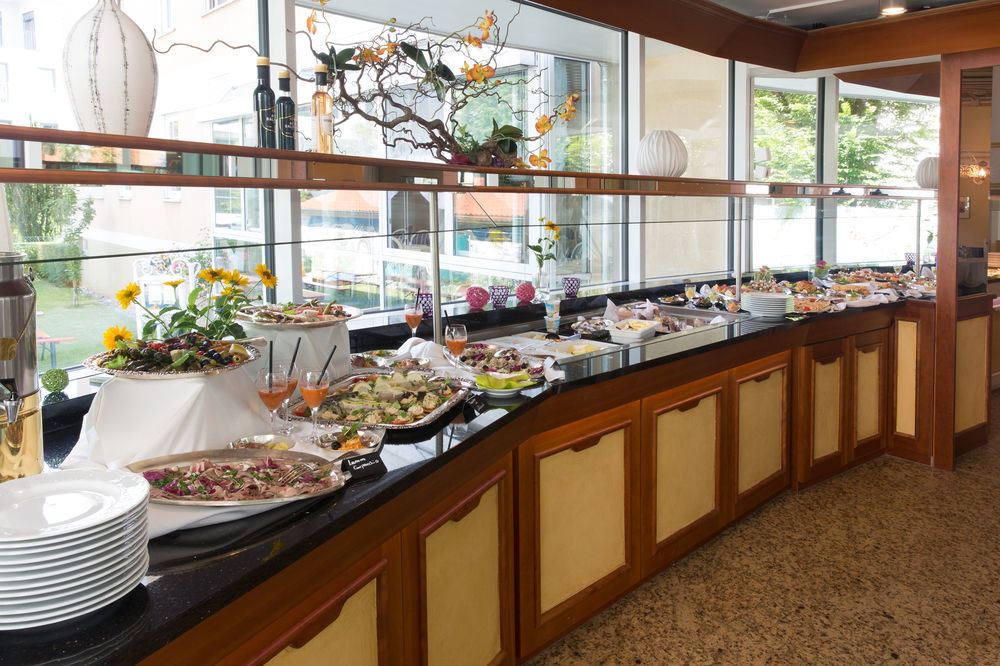 ויינגרטן Akzent Hotel Restaurant Altdorfer Hof מראה חיצוני תמונה