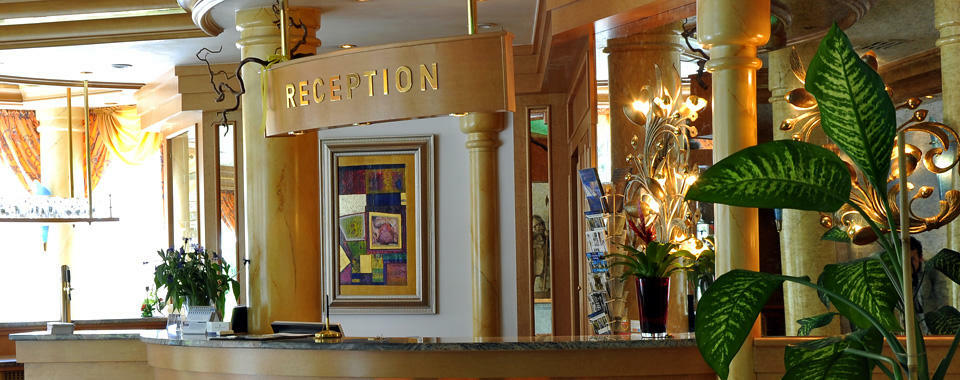 ויינגרטן Akzent Hotel Restaurant Altdorfer Hof מראה חיצוני תמונה